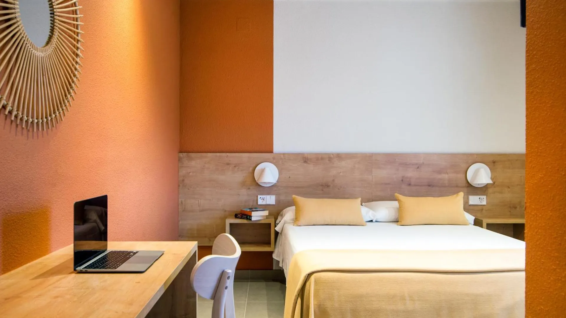 Pensjonat Hostal Barris Pals